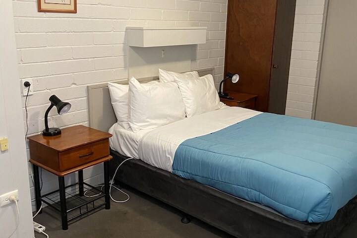 Room 14 of 50