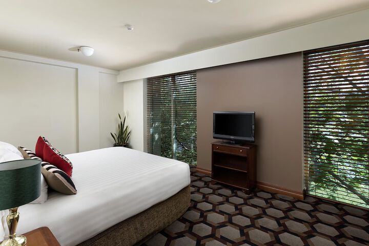 Room 9 of 54