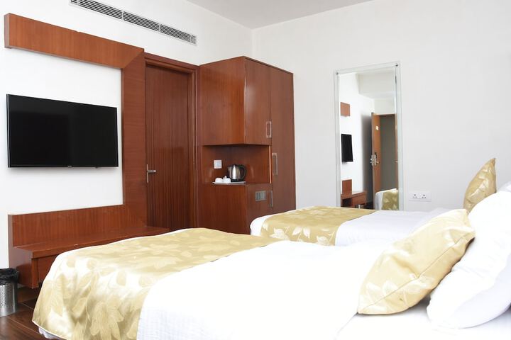 Room 13 of 46