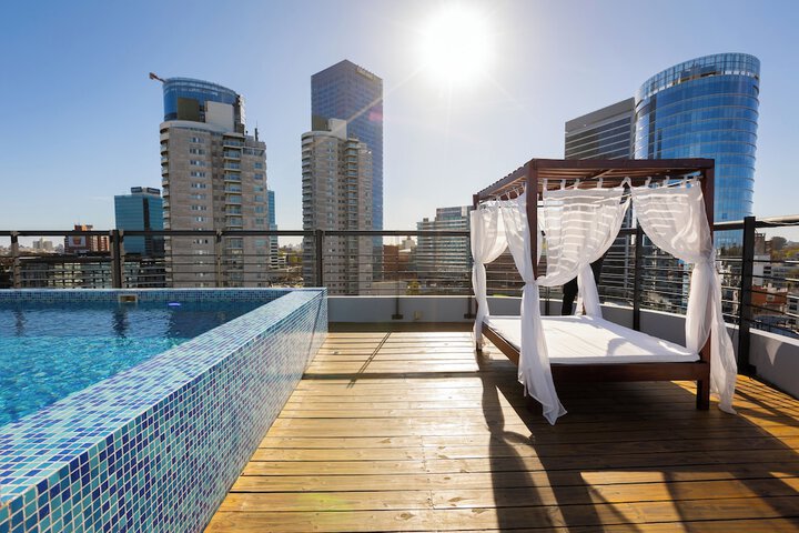 Pools & Facilities