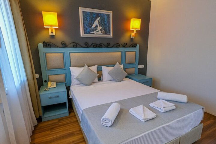 Room 40 of 184