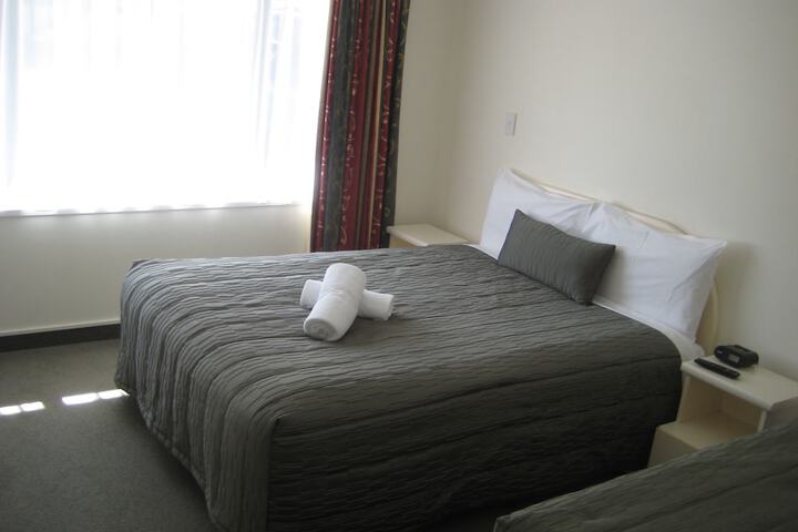 Room 5 of 53