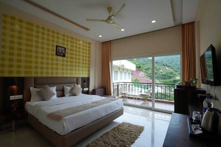 Room 14 of 29