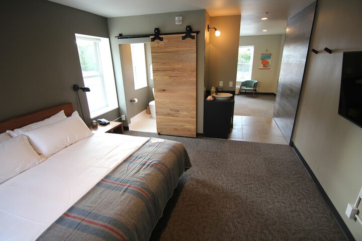 Flat King Bed Exterior Entrance (6 of 15)