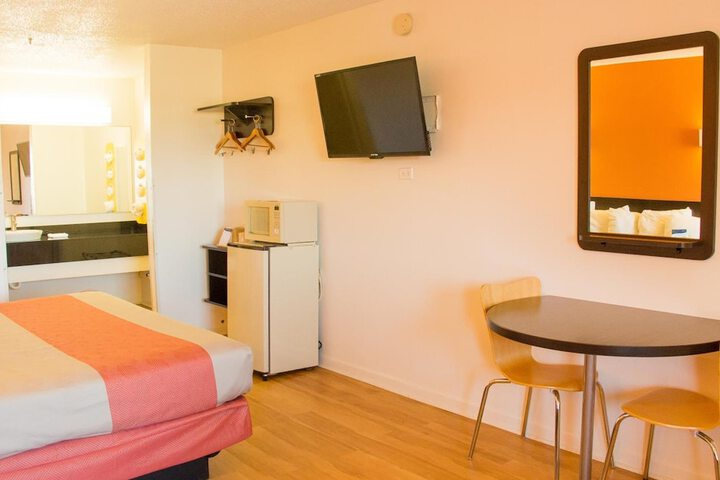 Room 20 of 35