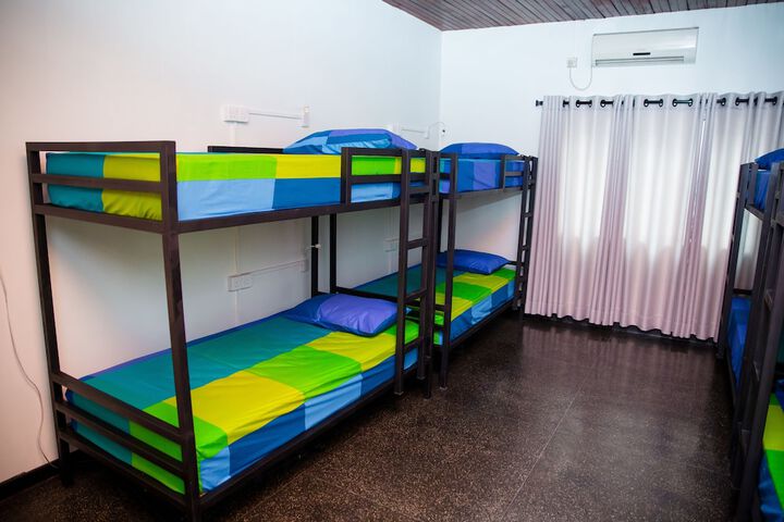 Room 9 of 14