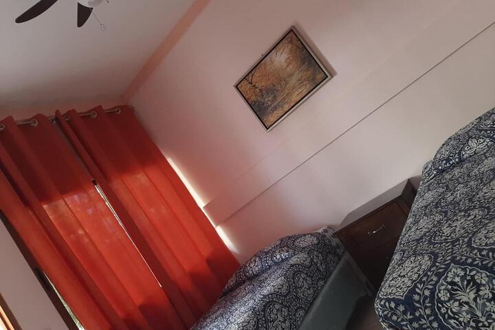 Room 8 of 42