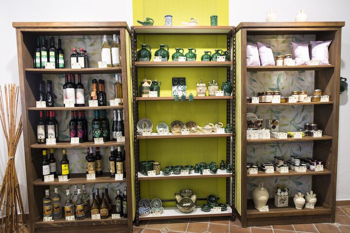 Gift Shop 19 of 39