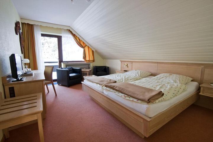 Room 10 of 53