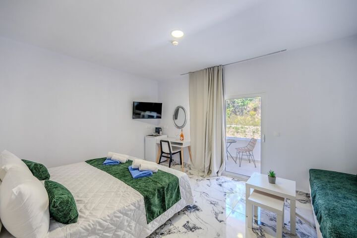 Room 15 of 87