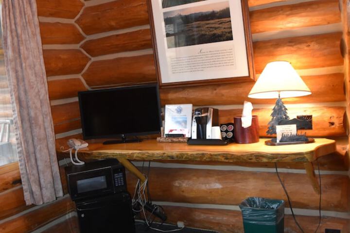 Room 8 of 40