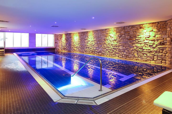 Pool 59 of 80