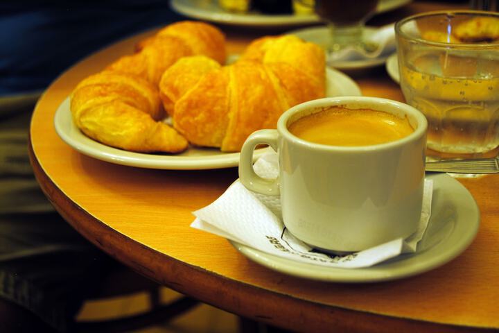 Breakfast area