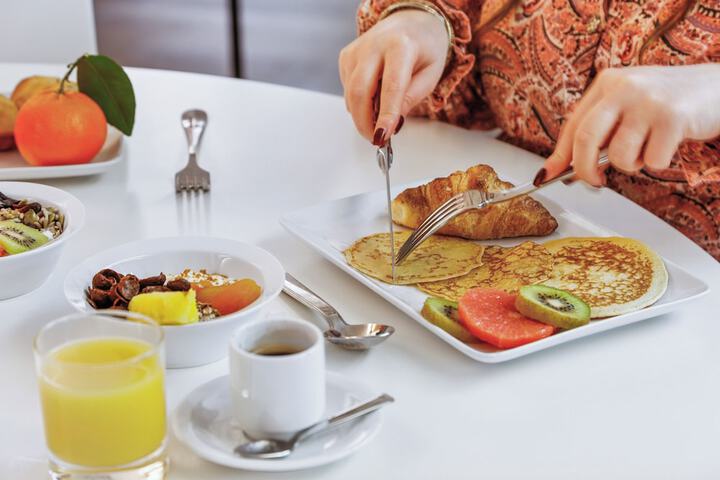 Breakfast buffet