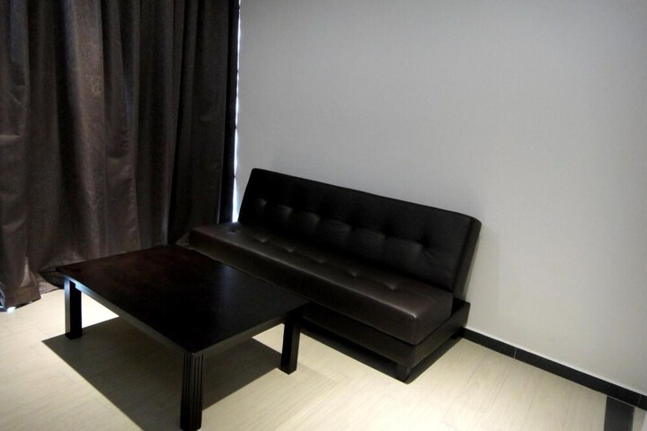 Room 30 of 47