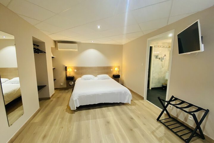 Room 18 of 63