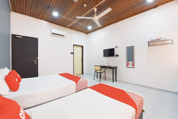 Room 19 of 46