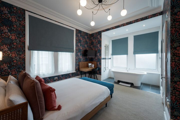 Room 12 of 67