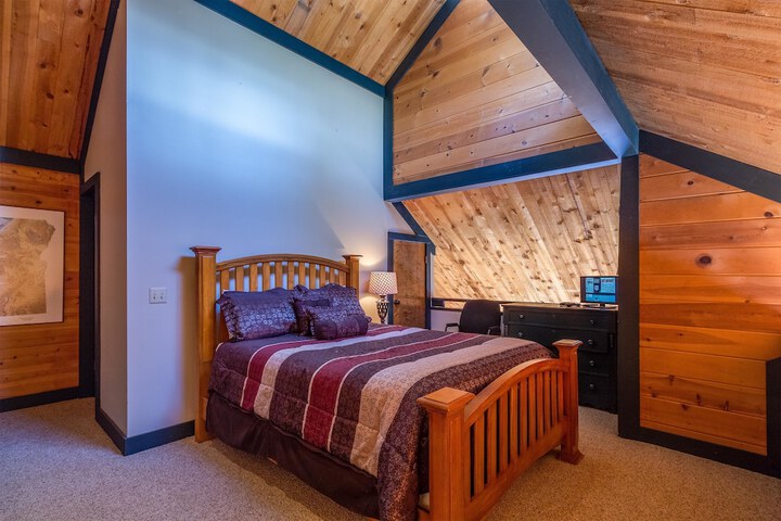 Room 4 of 14
