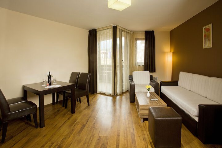 Room 15 of 132