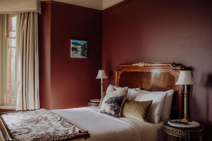 Room 11 of 74