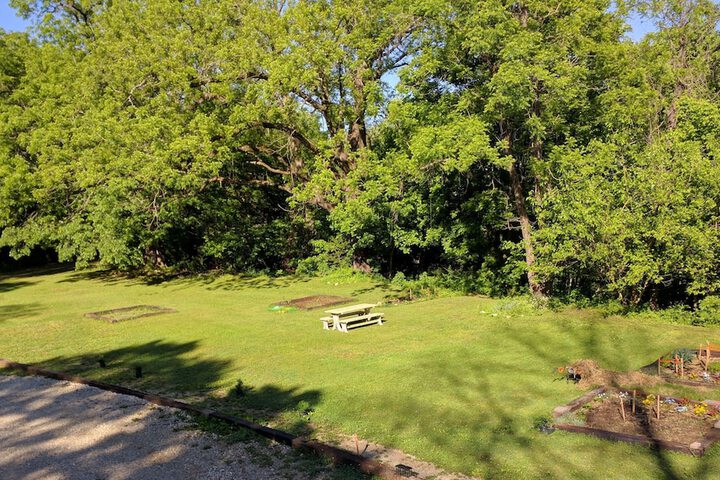 Property Grounds 46 of 53