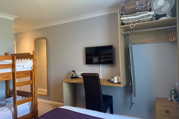 Room 30 of 84