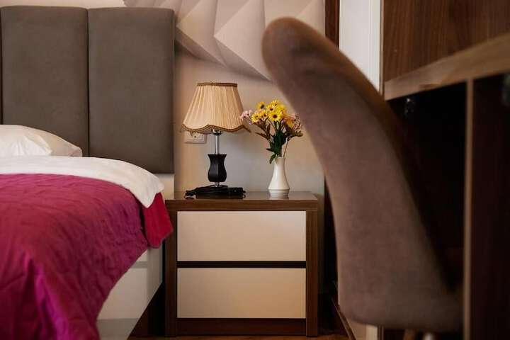 Room 6 of 22