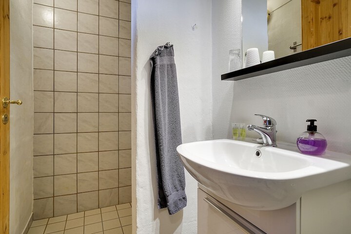 Clean Restrooms
