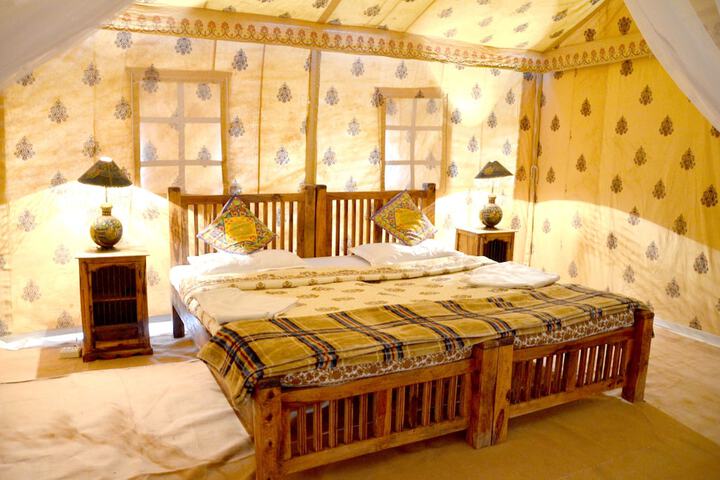 Room 6 of 32