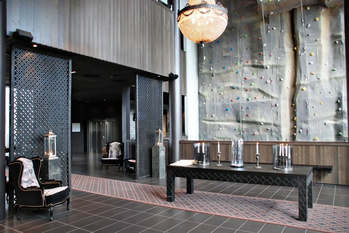 Hotel Interior 2 of 60