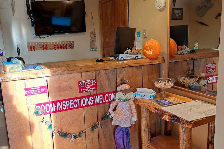 Hotel Interior 4 of 31