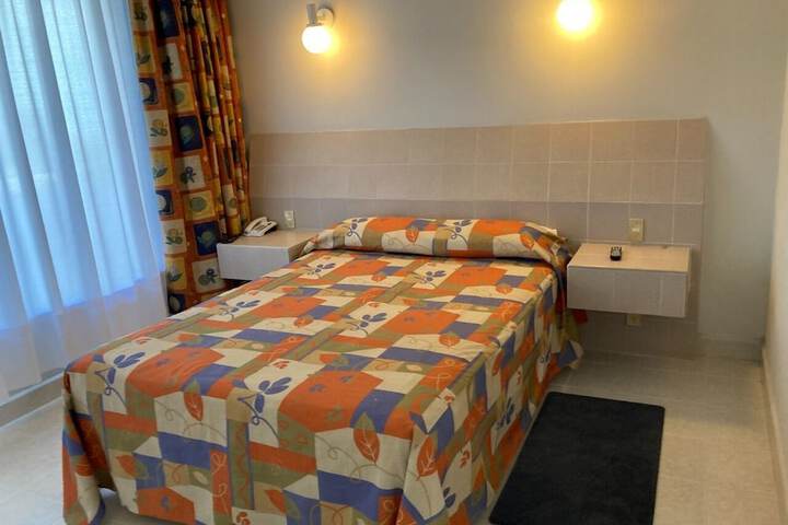 Room 4 of 41