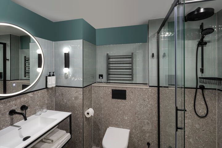 Clean Restrooms