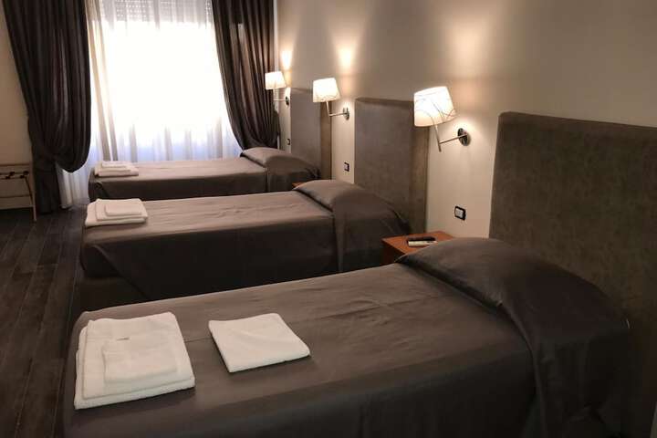 Room 14 of 50