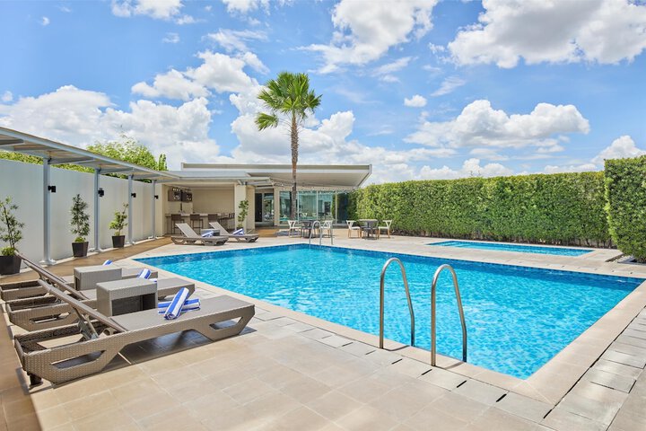 Pool 49 of 97