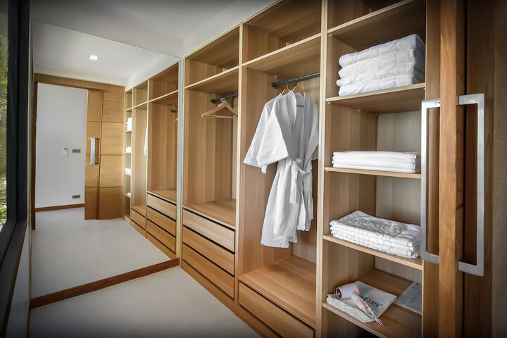 Room 15 of 97