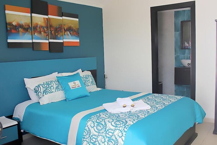 Room 10 of 30