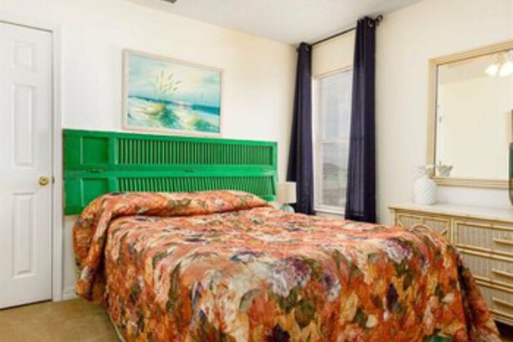 Room 27 of 27