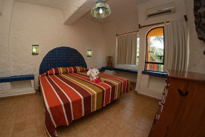 Room 4 of 49