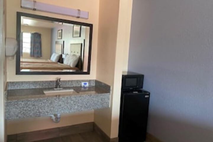 Room 31 of 54