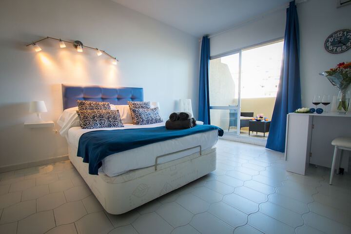 Room 4 of 55