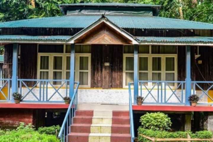 Goroomgo Green Gold Resort Lataguri