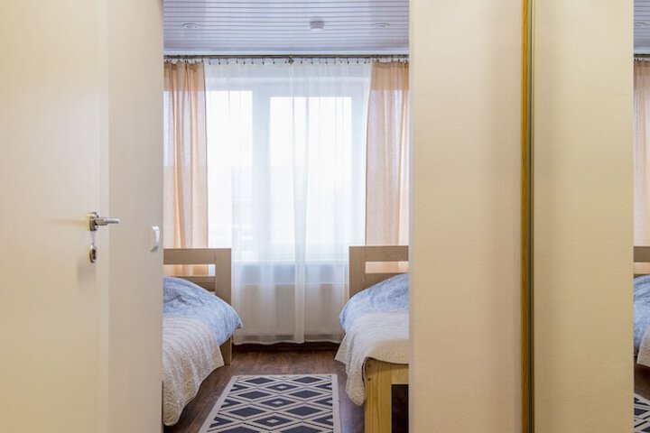 Room 3 of 25