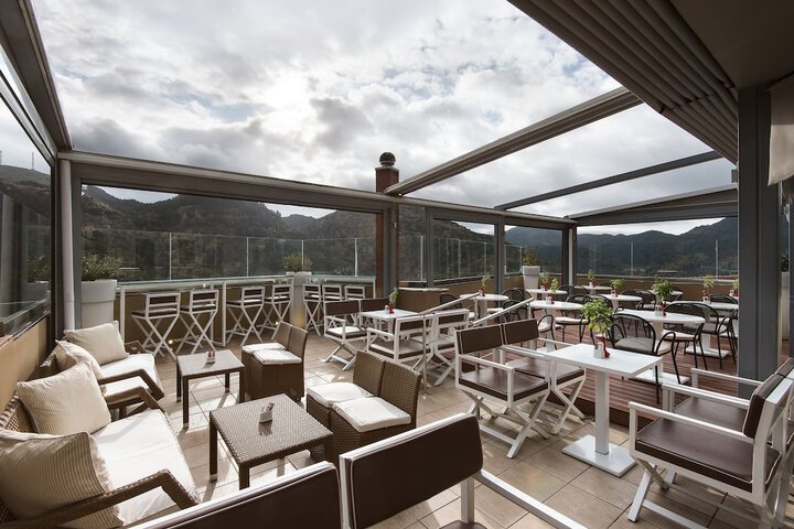 Terrace/Patio 22 of 24