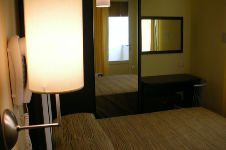 Room 9 of 53