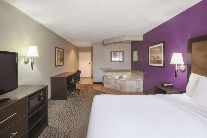 1 King Bed Mobility Accessible (4 of 13)