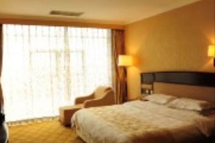 Room 2 of 11