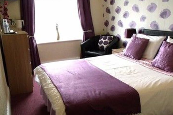 Room 35 of 63