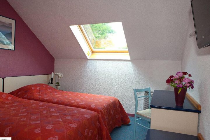 Room 3 of 35